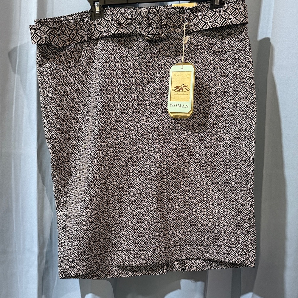 one 5 one Black and White Geometric Pencil Skirt